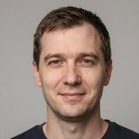 Портрет Дмитрия Волкова, специалиста компании Деньги Под Авто, помогающего в исправлении ошибки 500 сайта